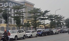 Chung cư Gelexia và Viện Pháp y Quốc gia bị 'bủa vây' bởi bãi xe không phép