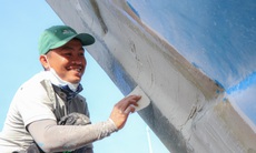 Nụ cười cần lao ngày cuối năm đẹp đến nao lòng