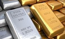 Giá vàng và bạc thế giới hồi phục nhẹ sau một tuần biến động kỷ lục
