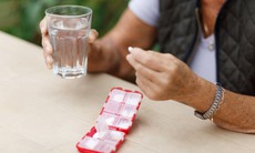 5 điều cần lưu ý khi dùng thuốc cho người cao tuổi dịp Tết