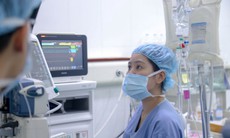 Phòng mổ sáng đèn suốt Tết Bính Ngọ, các bác sĩ thực hiện hơn 22.000 ca phẫu thuật 