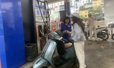 Giá xăng tăng mạnh, có loại gần 1000đ/lít, RON95 lên 20.151 đồng/lít