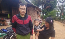 Cán bộ công an lao xuống hồ nước sâu cứu cháu bé 2 tuổi