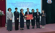 Thứ trưởng Nguyễn Thị Liên Hương chúc Tết Viện Chiến lược và Chính sách y tế