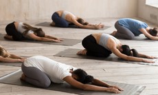 3 bài tập trong ngày Tết giúp ngủ ngon và làm đẹp da