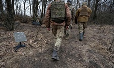 SpaceX 'cắt sóng' Starlink khiến Nga rối loạn trên tiền tuyến Ukraine