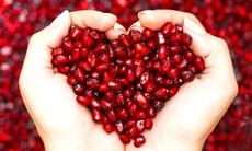 5 lý do bất ngờ từ quả lựu giúp 'chuyện ấy' thăng hoa