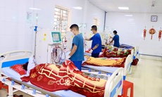 Tết, bệnh viện bước vào cao điểm trực cấp cứu