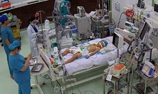 Cứu sống bé trai 7 tuổi đột ngột ngất xỉu, ngưng tim do viêm cơ tim tối cấp