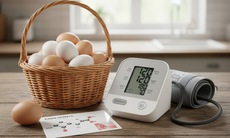 Điều gì xảy ra với huyết áp và cholesterol khi ăn trứng mỗi ngày?