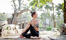 Lịch trình tập luyện yoga và thiền định phù hợp giúp phục hồi sức sống