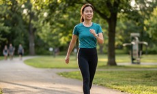 Đi bộ có giúp phụ nữ tuổi 40+ giảm mỡ bụng không?