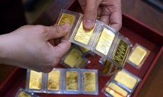 Chốt giá vàng hôm nay ngày 14/3 chưa ngừng giảm cực mạnh