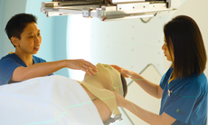 Ung thư ở người trẻ: Khi những triệu chứng nhỏ có thể là tín hiệu cảnh báo
