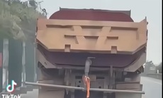 Lái xe tải đi chậm trên cao tốc Nội Bài – Lào Cai bị phạt 23 triệu đồng