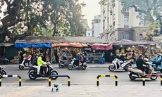 ‘Giải cứu’ vỉa hè, trả lại không gian an toàn trước cổng trường học