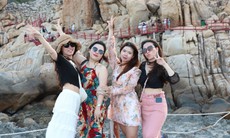 Đắm mình trong vẻ đẹp của Hang Rái