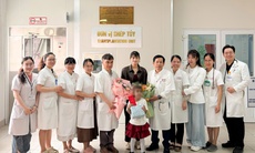 Cứu sống bệnh nhi 7 tuổi nhờ ghép tế bào gốc từ chị ruột