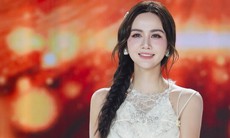 Đời thực làm mẹ đơn thân trong bình dị của nữ diễn viên 'vũ trụ' VFC nổi tiếng phim giờ vàng