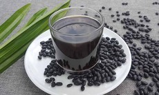 Điều gì xảy ra với thận khi bạn uống nước đậu đen rang mỗi ngày?