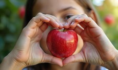 Mỗi ngày ăn một quả táo có lợi gì cho huyết áp và tim mạch?