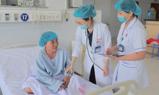 Chủ quan vì triệu chứng giống cúm, người phụ nữ nguy kịch do nhiễm não mô cầu