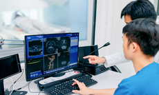 3 lớp đọc chéo và ‘tấm lưới an toàn’ cho người đi tầm soát