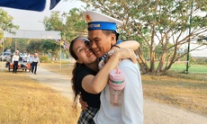 Cuộc thăm gặp ấm cúng dành cho các chiến sĩ hải quân mới
