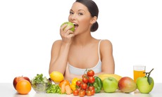 Tác hại sức khỏe không ngờ từ việc ăn quá nhiều rau quả