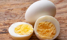 Chuyên gia dinh dưỡng chỉ ra 4 nhóm người cần thận trọng khi ăn trứng