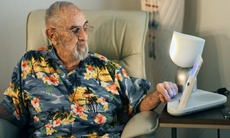 Những 'chìa khóa công nghệ' giúp người cao tuổi an tâm dưỡng già