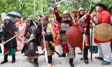 Hơn 500 người mặc cổ phục diễu hành tại Thảo Cầm Viên Sài Gòn