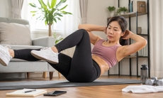 Phụ nữ nên tập buổi sáng hay buổi tối để giảm mỡ bụng hiệu quả?