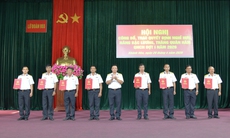 Lữ đoàn 955 thăng quân hàm cho 53 quân nhân, tri ân người có công dịp 30/4