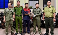 Phát hiện tê tê quý hiếm, người dân báo công an giao nộp cho Hạt kiểm lâm