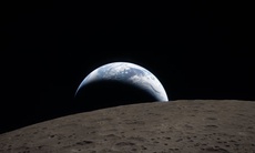 Artemis II kết thúc hành trình khám phá Mặt Trăng để trở về Trái Đất