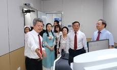 Mở rộng tiếp cận phẫu thuật khúc xạ công nghệ cao cho người dân