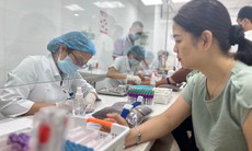 Người từ 18 tuổi trở lên khi khám sức khỏe định kỳ được làm những gì?