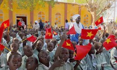 Giữa vùng đất khô cằn Abyei, người lính mũ nồi xanh Việt Nam 'gieo mầm' nhân ái