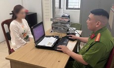 Công an lập hồ sơ xử lý người phụ nữ liên tục chửi, tát tài xế ô tô giữa đường