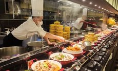 Giá buffet hải sản ở Hà Nội dịp nghỉ lễ 30/4 - 1/5 như thế nào?