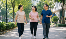Đi bộ sau bữa ăn có lợi gì cho người ngồi nhiều?
