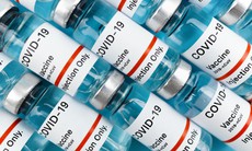 FDA ngăn các nhà khoa học công bố tính an toàn của vaccine Covid-19
