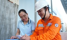 TPHCM yêu cầu tiết kiệm điện mạnh hơn trong mùa nắng nóng, khuyến khích lắp điện mặt trời mái nhà
