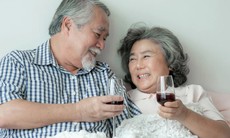 'Chuyện ấy' ở người cao tuổi: Sau tuổi 70 có còn hoạt động tình dục không?