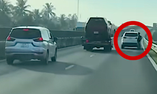 Xe gặp sự cố trên cao tốc, tài xế đối mặt mức phạt tới 14 triệu vì quên làm việc này
