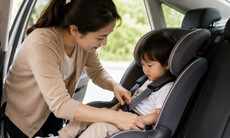 Quy định về ghế an toàn cho trẻ em sắp có hiệu lực nhưng chưa có tổ chức chứng nhận, vướng mắc ở đâu?