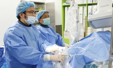 Một buổi chiều, bác sĩ Bệnh viện Bạch Mai cơ sở Ninh Bình thực hiện thành công 5 ca can thiệp mạch vành