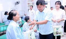 Trao yêu thương đến bệnh nhân khó khăn đang điều trị tại các cơ sở y tế ở Nghệ An