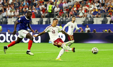 Thắng Pháp 2-0, Tây Ban Nha thẳng tiến vào chung kết World Cup 2026